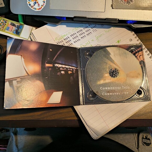 Commodore Trio Communal-EP - Picture 2 of 3